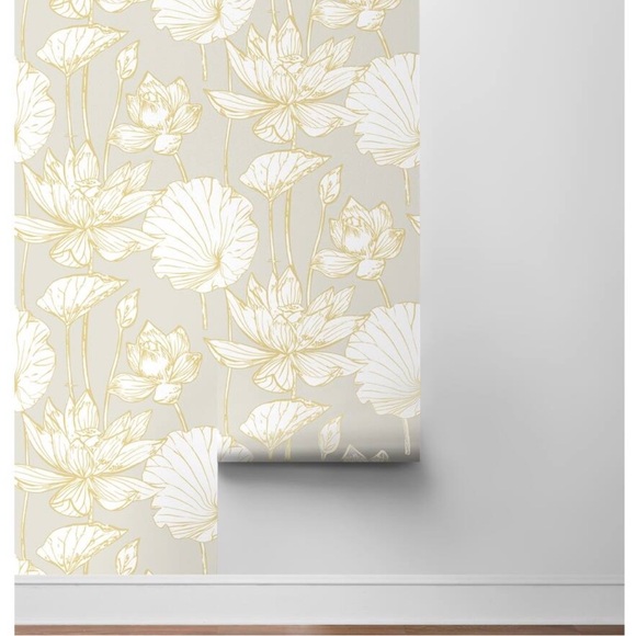 ✨NWT LOTUS FLORAL PEEL & STICK WALLPAPER✨ - Picture 9 of 9